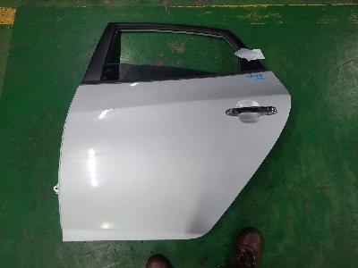 지파츠 자동차 중고부품  리어도어,뒷문짝