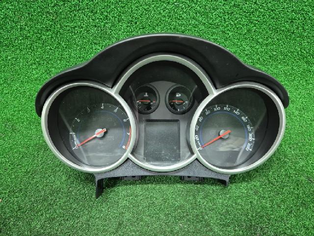 Щиток приборов (спидометр)  Chevrolet/GM Daewoo Cruze 1.8 LT