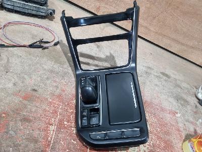 지파츠 자동차 중고부품  콘솔박스