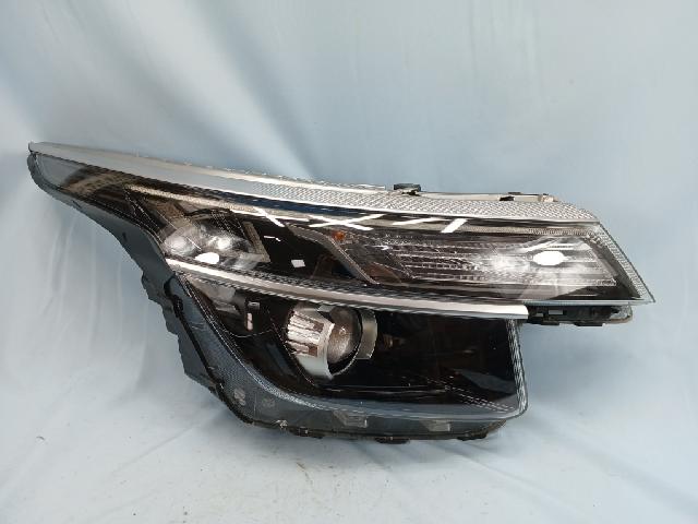 Head Lamp (right)  Kia Seltos