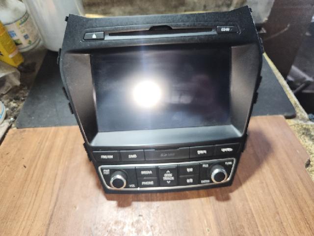 AV Audio System  Hyundai Santa Fe The Prime