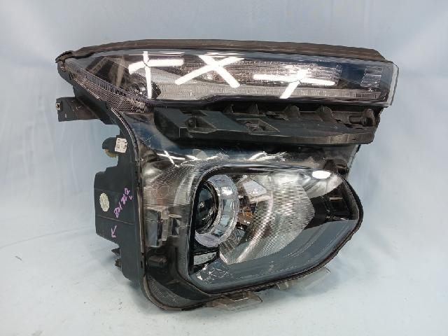 Head Lamp (right)  Chevrolet/GM Daewoo TrailBlazer