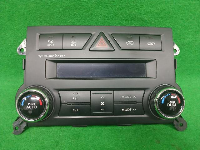 Climate Control Unit  Kia Sorento R