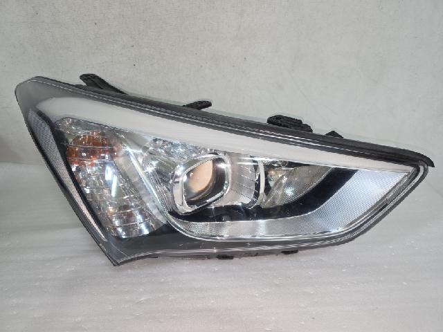 Head Lamp (right)  Hyundai Santa Fe DM