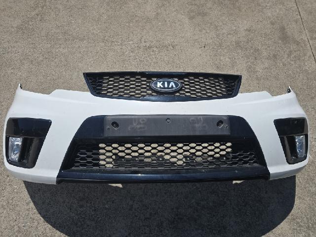 Front Bumper  Kia Forte Coup