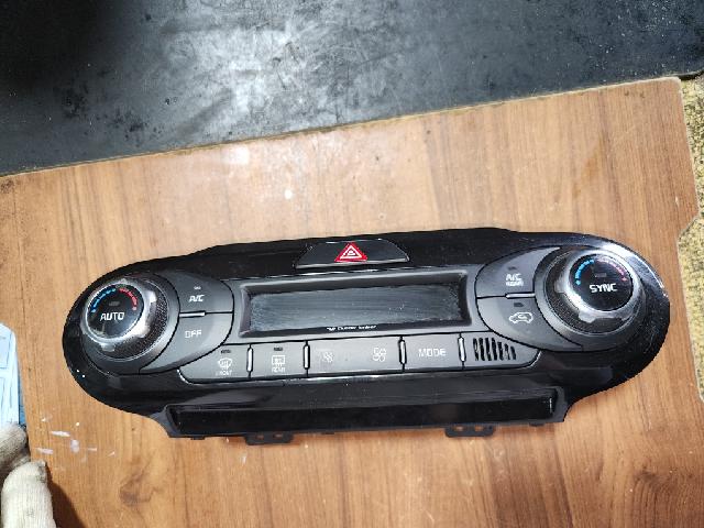 Climate Control Unit  Kia all new Sorento