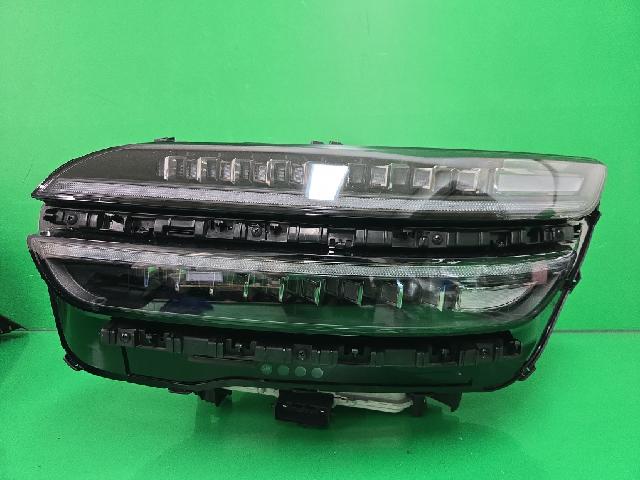 Head Lamp (left)  Genesis Genesis GV70