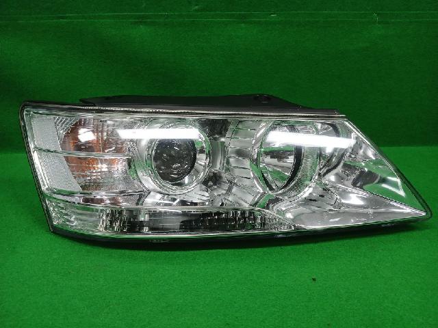 Head Lamp (right)  Hyundai NF Sonata Transform