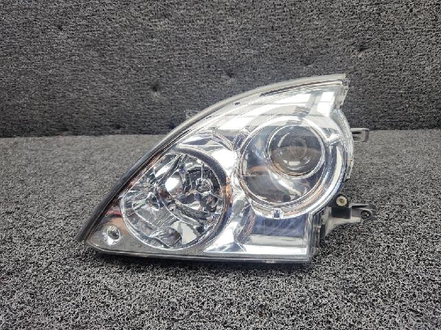 Head Lamp (left)  Hyundai Terracan