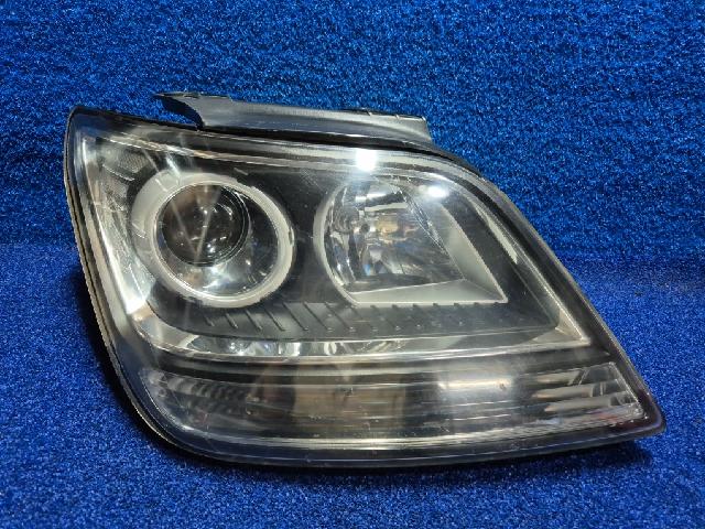 Head Lamp (right)  Kia Mohave