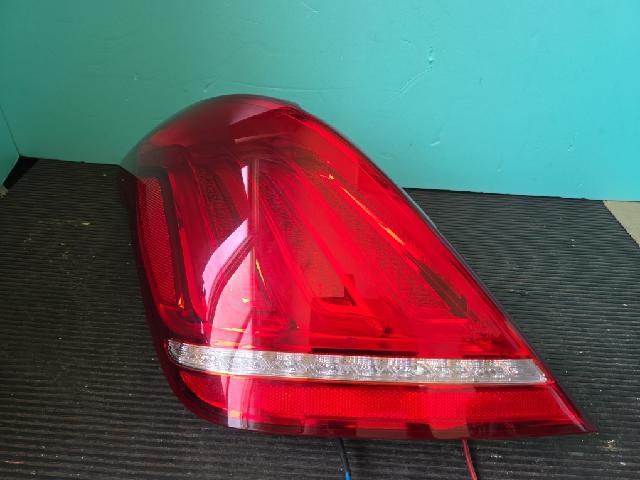Rear Tail Lamp (left)  Genesis Genesis EQ900