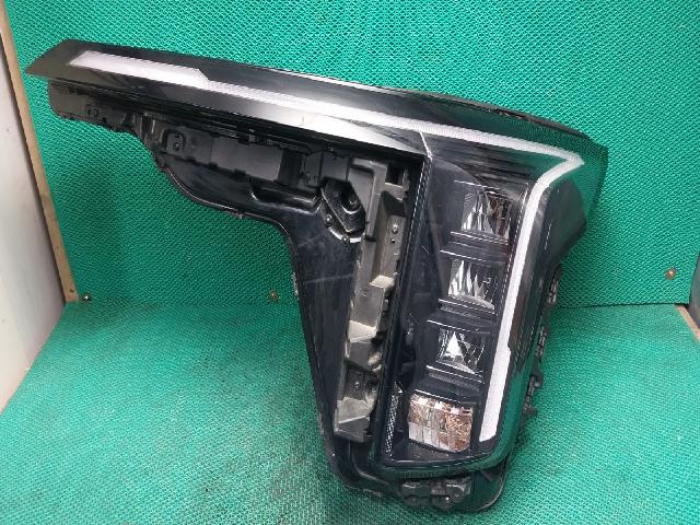 Head Lamp (left)  Kia Carnival4Series