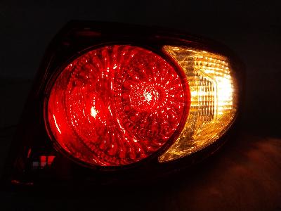 지파츠 자동차 중고부품  컴비네이션램프,후미등,데루등