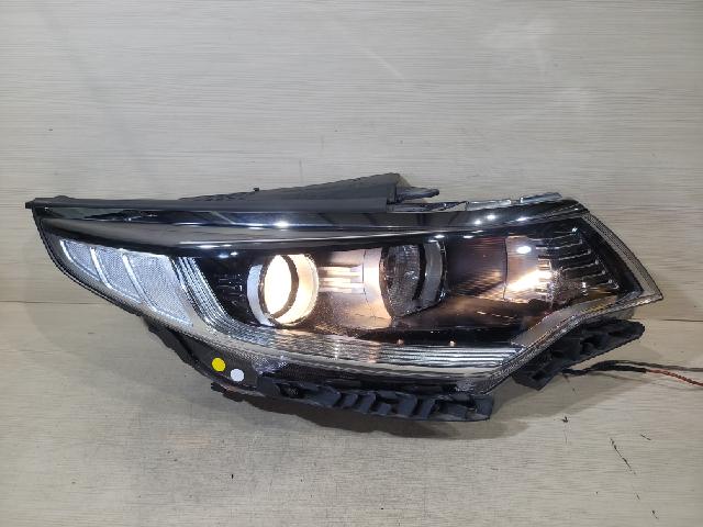Head Lamp (right)  Kia All New K5