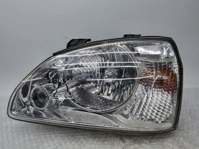 Head Lamp (left)  Kia Carens 2