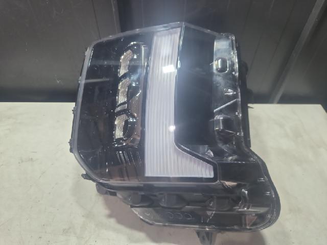 Head Lamp (left)  Hyundai The New 펠리세이드 2.2 diesel 2WD 익스클루시브