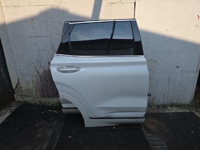 Rear Side Door (right)  Hyundai The New Santa Fe