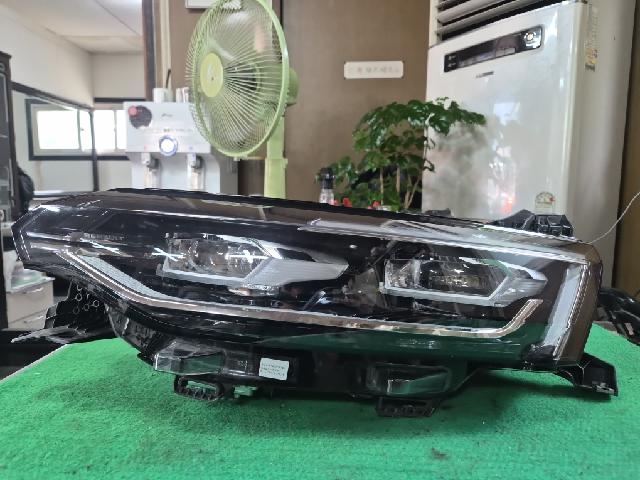 Head Lamp (left)  Renault Samsung SM6