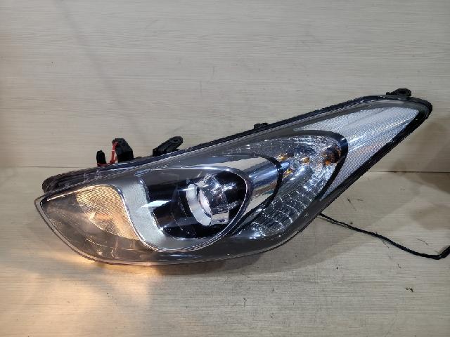 Head Lamp (left)  Hyundai i30 GD