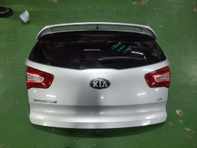 Back Door (lid)  Kia Sportage R