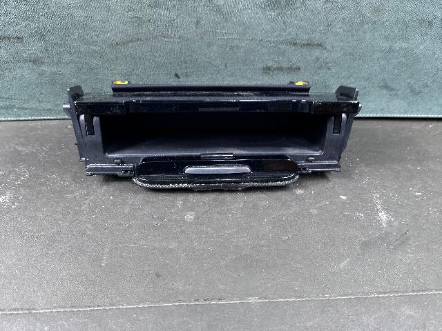 Glove box  Renault Samsung SM6