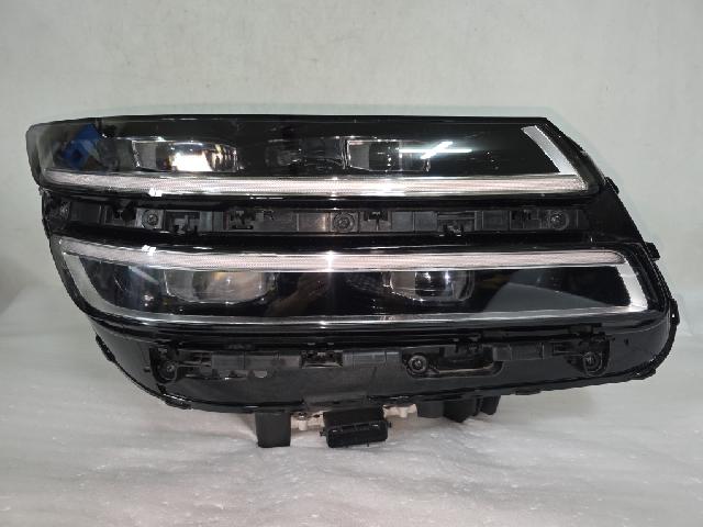 Head Lamp (right)  Genesis Genesis GV80