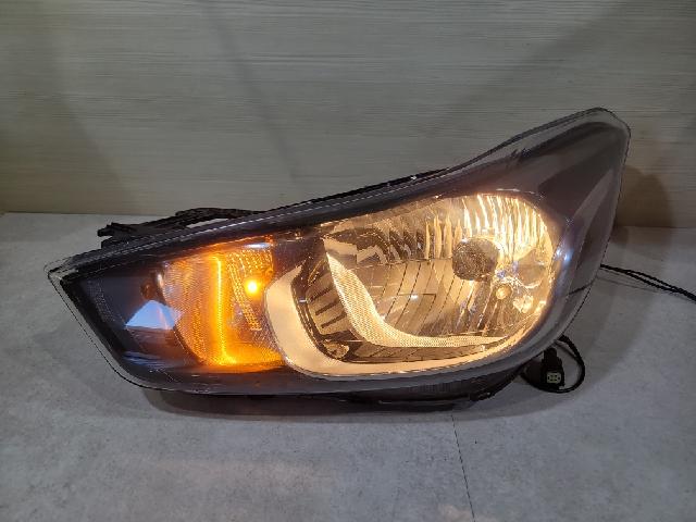 Head Lamp (left)  Hyundai Accent RB