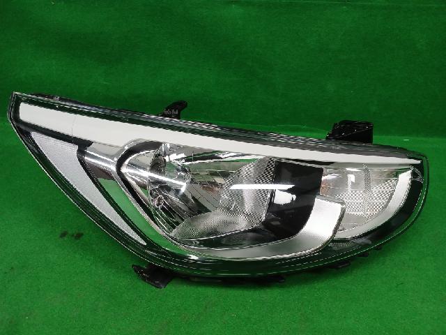 Head Lamp (right)  Hyundai Accent RB