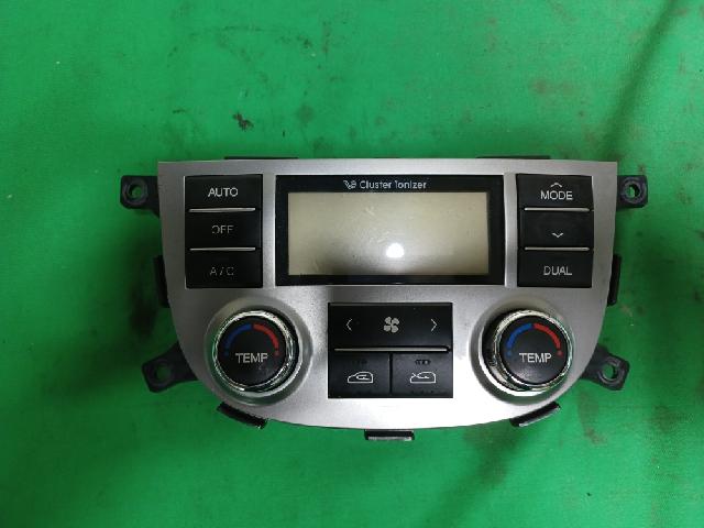 Climate Control Unit  Hyundai Santa Fe CM