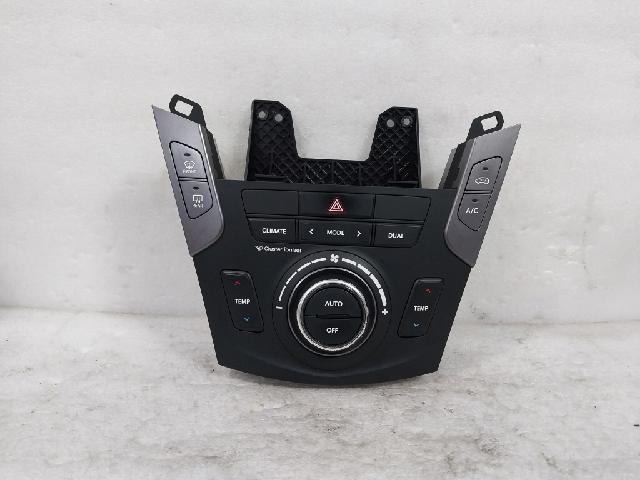 Climate Control Unit  Hyundai Santa Fe DM