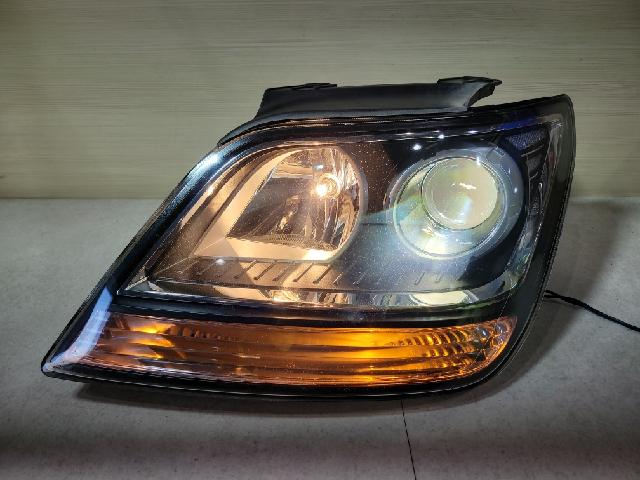 Head Lamp (left)  Kia The New Mohave