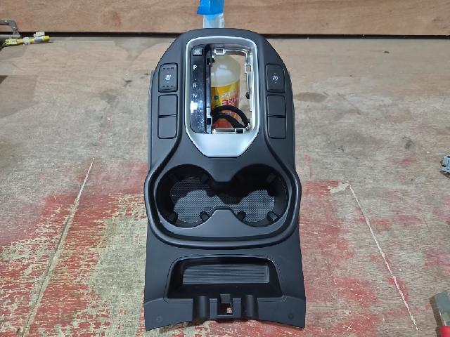 Console Box  Hyundai Santa Fe The Prime