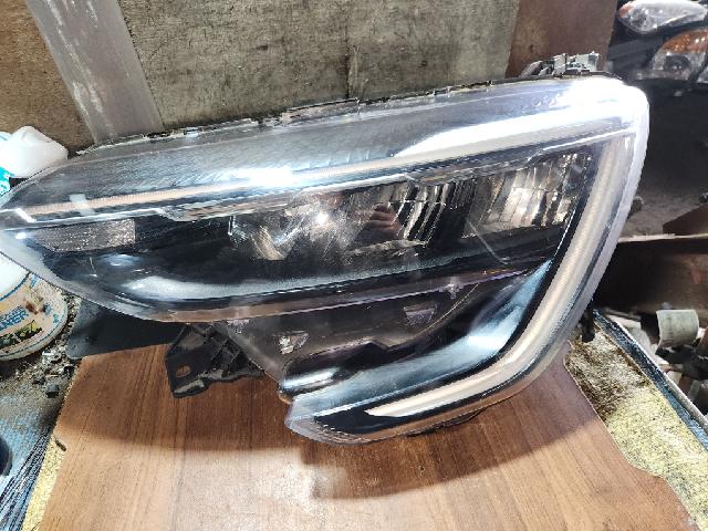 Head Lamp (left)  Renault Samsung XM3