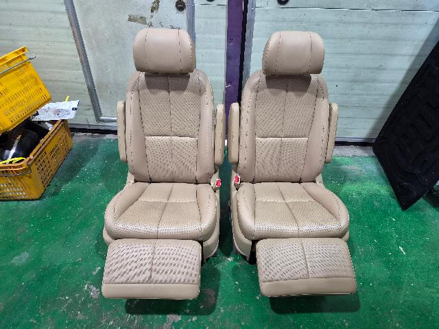 Seats  Kia TheNewCarnival