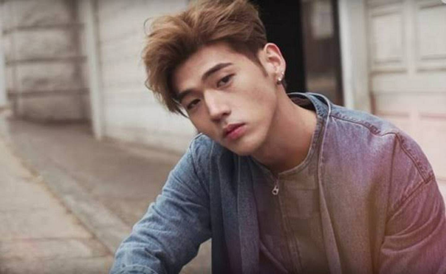 Kard bm. Kard bm. Bm kard hugo. Группа kard bm. Мэттью kard пресс.