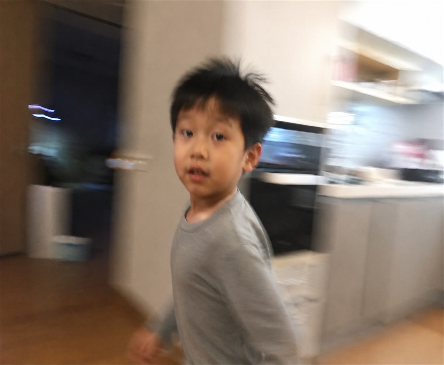 �ǳ����� �����̴� ���̸� ��� ��ü�� ��鸮�� ���� ����, ��鸰 ���� ����