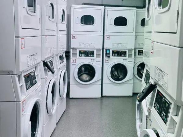 엔젯엘씨, 오클랜드 기숙사 사진
