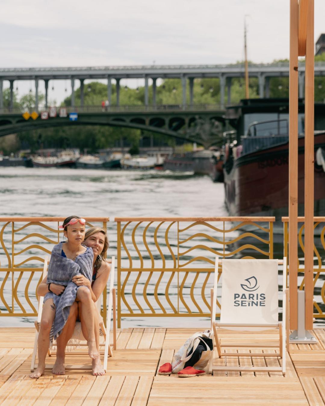 Baignade dans la Seine (Swimming in the Seine)