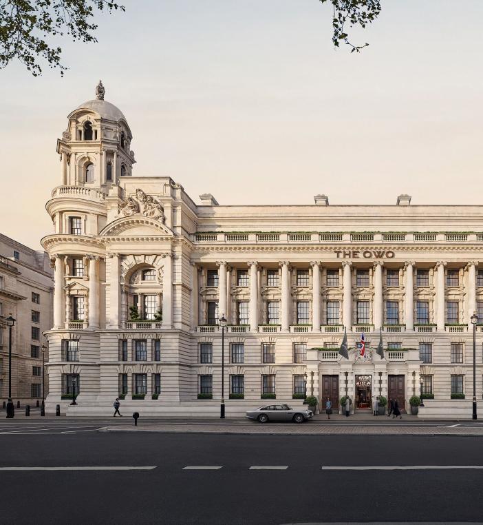 럭셔리 호텔의 스탠다드, 래플스 호텔