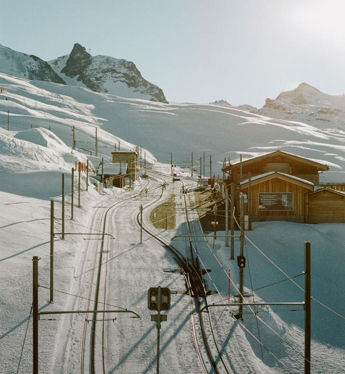 눈부신 설경이 펼쳐진 곳,스위스 겨울 숙소