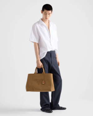 [프라다] 엑스트라 라지 캔버스 토트백 2VG131