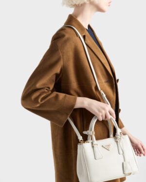 [프라다] 스몰 갤러리아 사피아노 가죽 백 1BA896