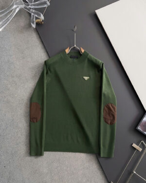 [프라다] 엘보우 패치 크루넥 스웨터 (2 COLORS)