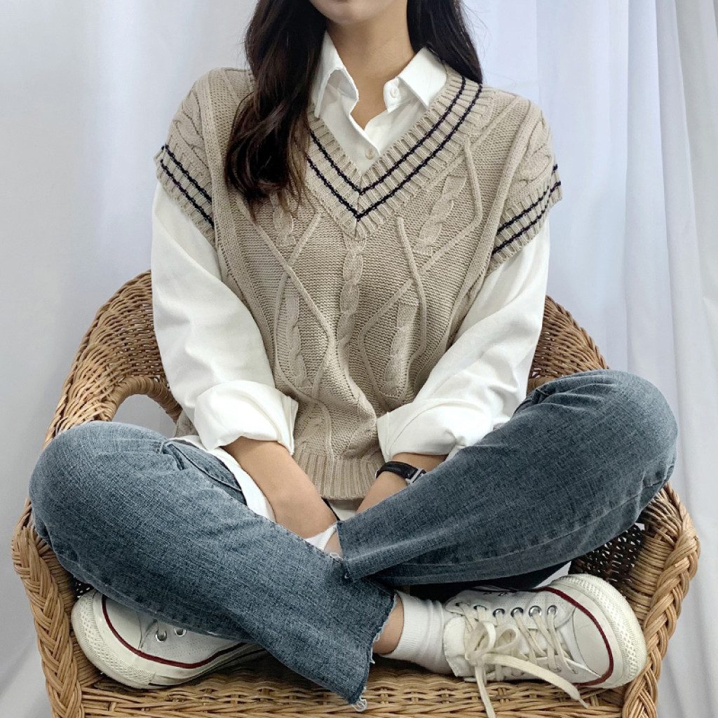 민소매 모델 착용 이미지-S1L12
