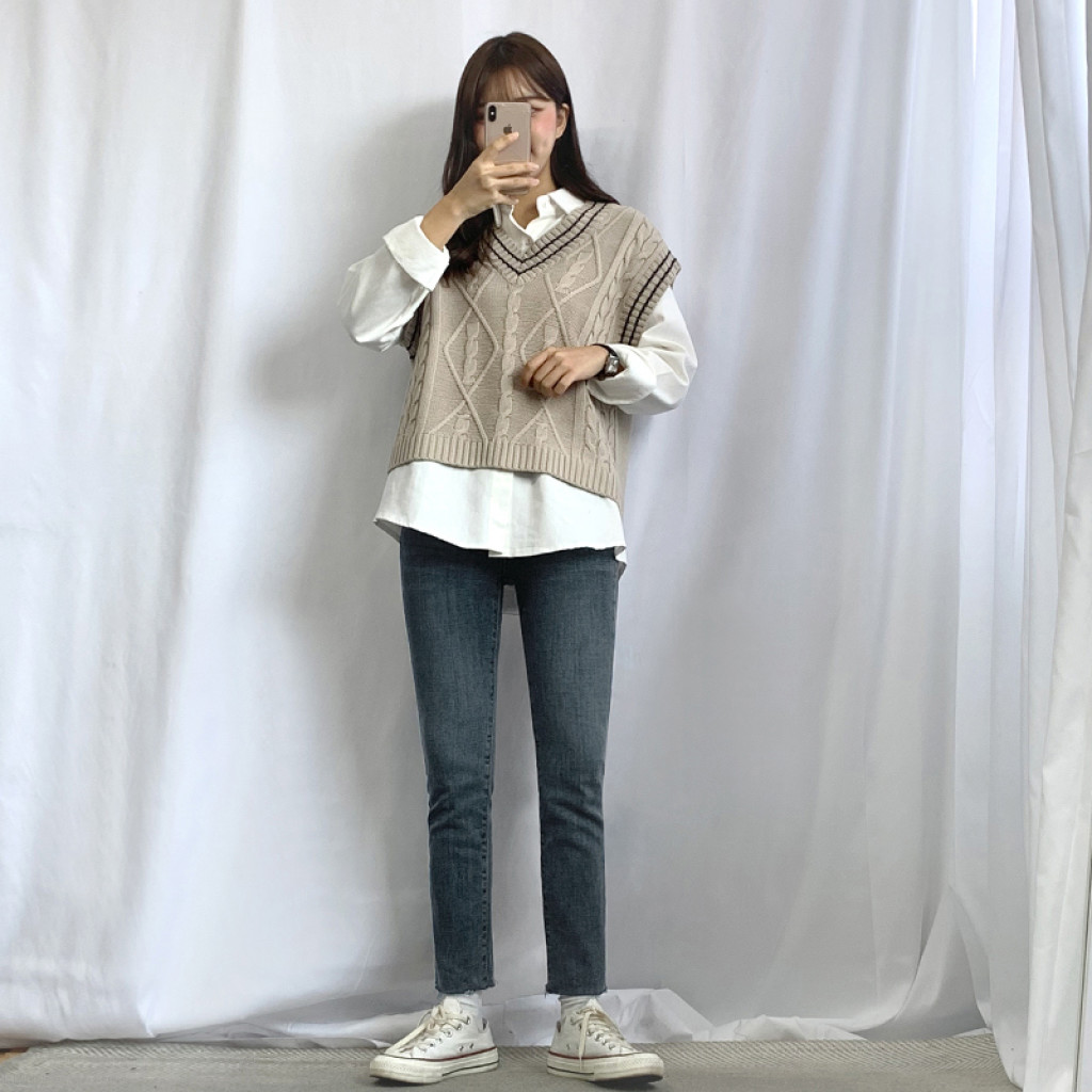민소매 모델 착용 이미지-S1L19