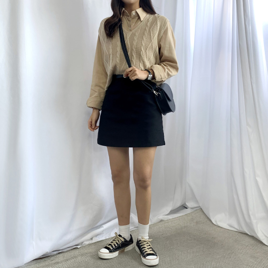 민소매 모델 착용 이미지-S1L23