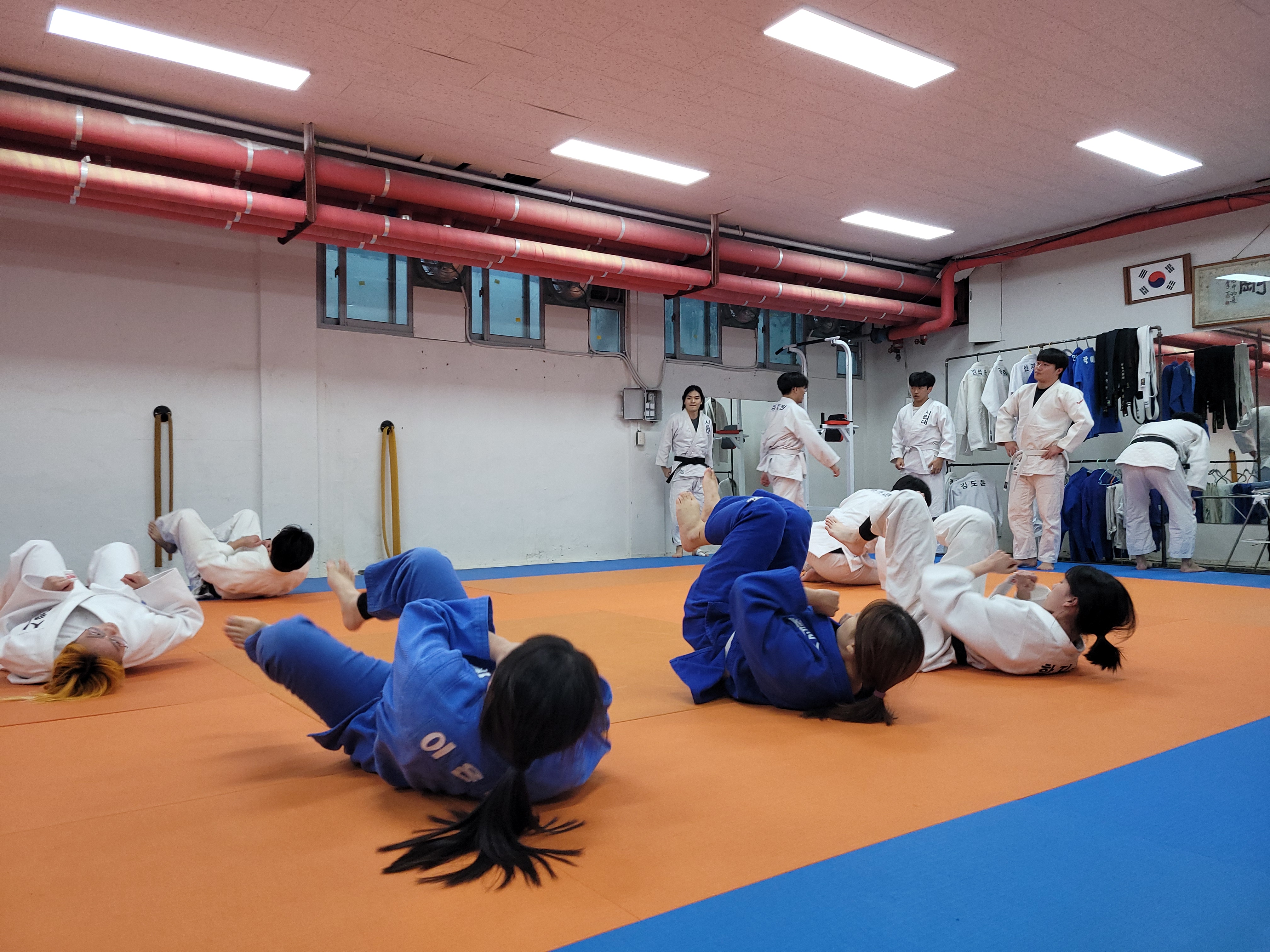 2022년 사진 https://s3.ap-northeast-2.amazonaws.com/uosjudojiho/judojiho/1c488dc3-2add-47d9-bab6-0793ccfd1e2f.jpeg