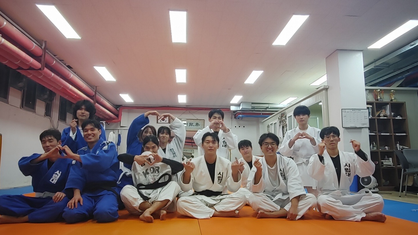 슬라이드 이미지 3