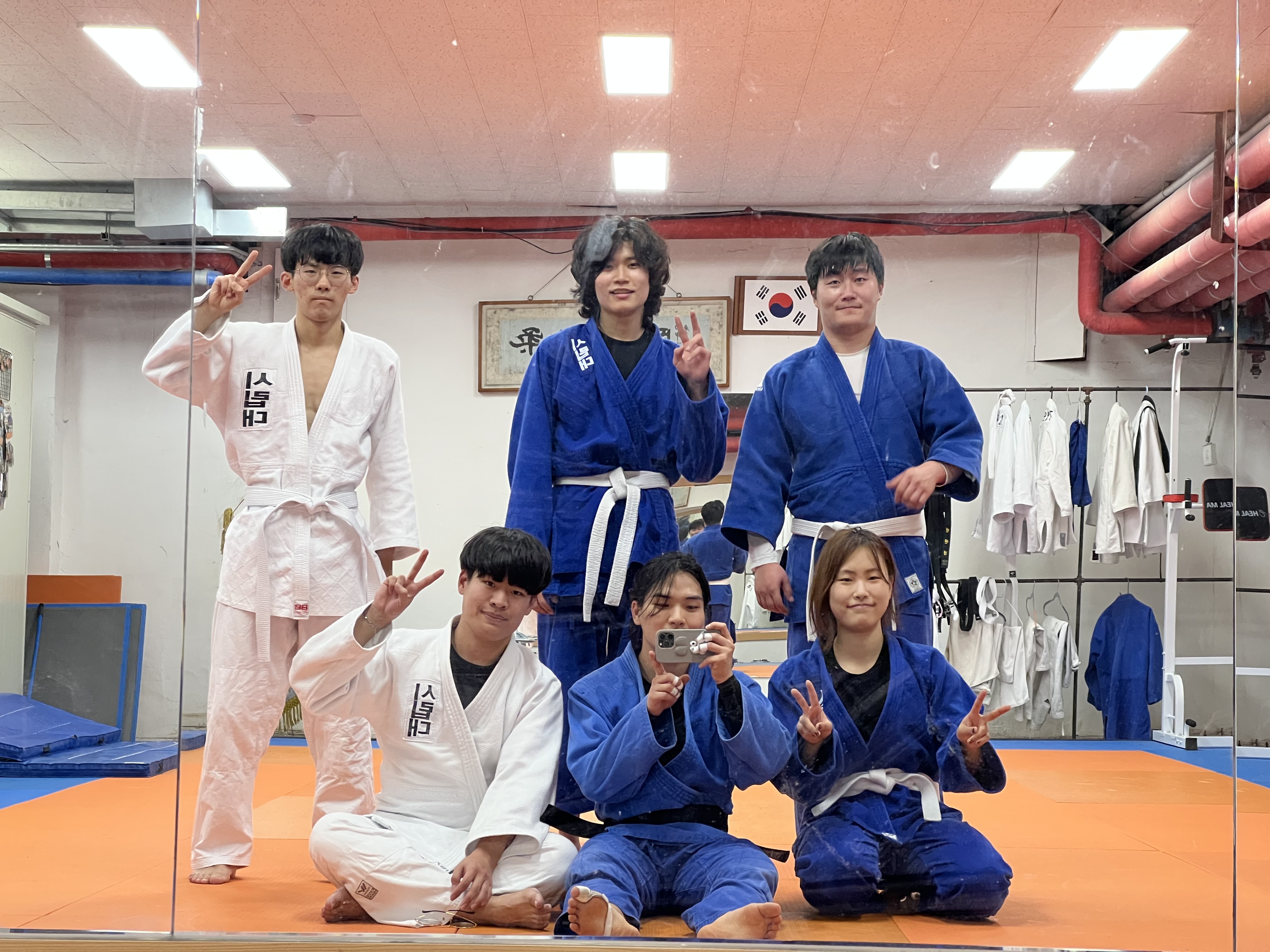 슬라이드 이미지 3