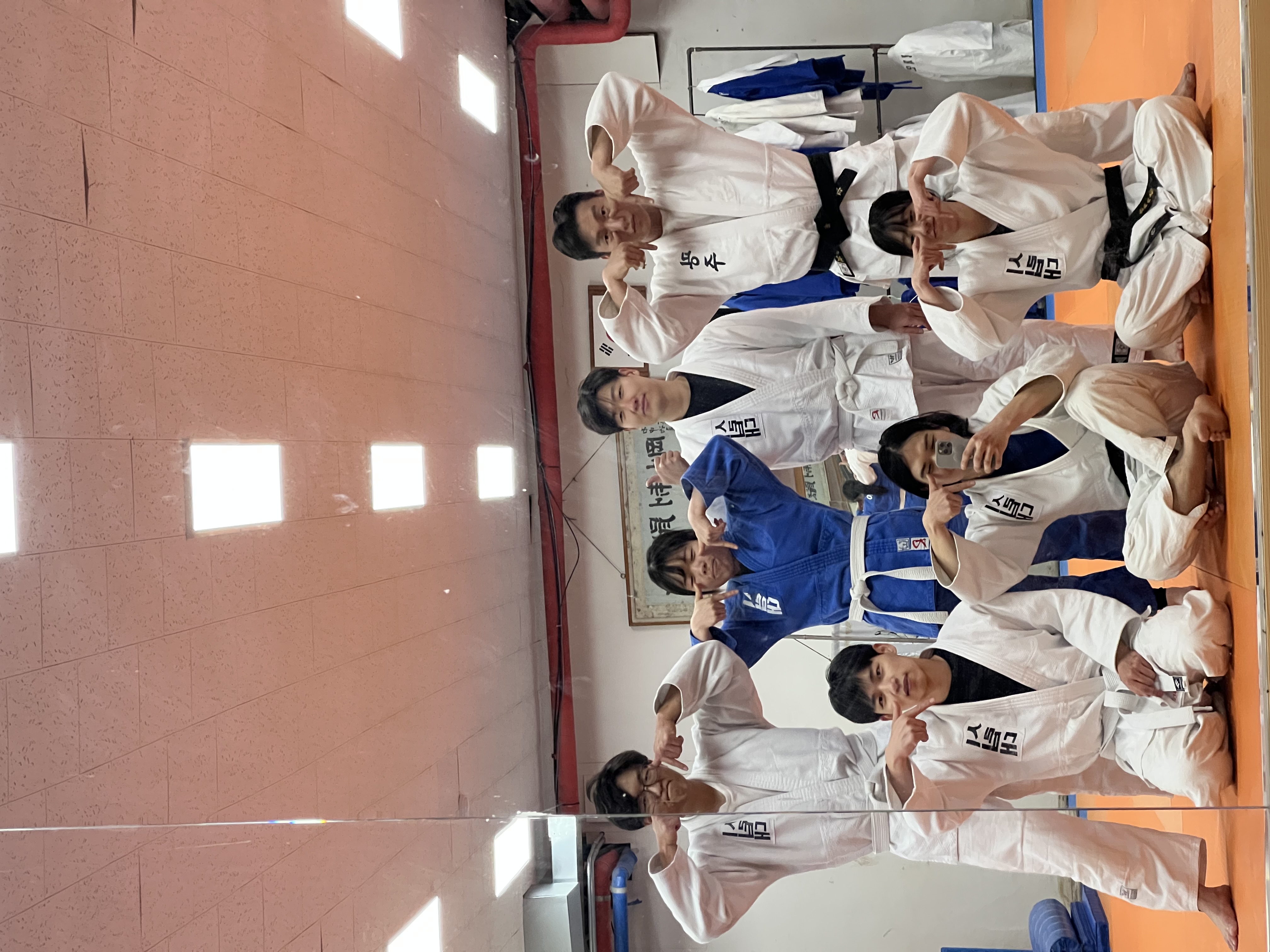 슬라이드 이미지 4